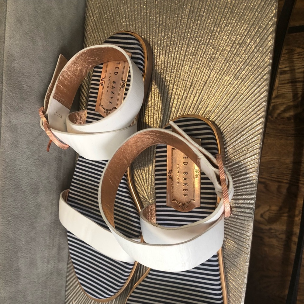 Ted Baker Women’s Qereda Sandal Size 39 - Picture 2 of 2